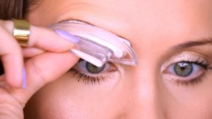 So eyebrow wigs are now a thing?
