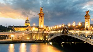 10 reasons for fall in love with Paris